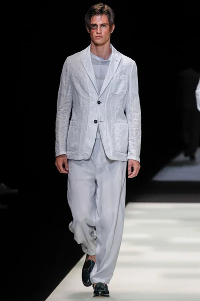 Look 74